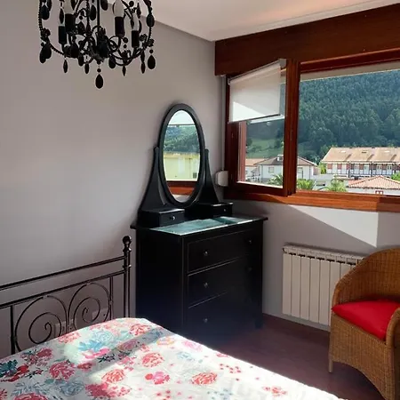 Apartamento Río Asón: Tranquilo Retiro con Piscina y Wi-Fi Gibaja Exterior photo